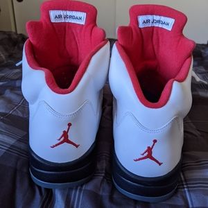 Jordan V Fires (White/Red) Size 12